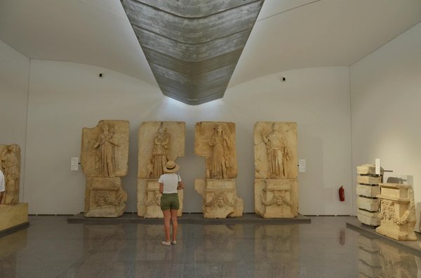 Aventures Professionnelles : Les Carrières Idéales pour les Amoureux du Voyage