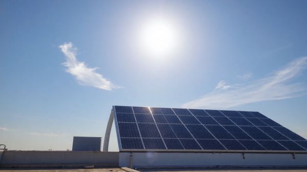 Top astuces pour économiser grâce aux panneaux solaires photovoltaïques